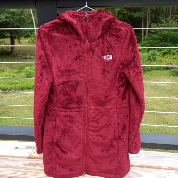 The North Face Women's Osito Long Burgundy Fleece Jacket - Picture 6 of 7